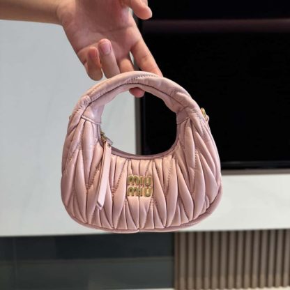 Replica Miu Miu Wander matelassé nappa leather hobo mini-bag Powder Pink #6063 - Image 2