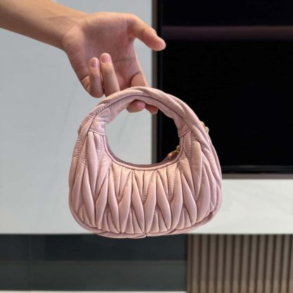 Replica Miu Miu Wander matelassé nappa leather hobo mini-bag Powder Pink #6063 - Image 7