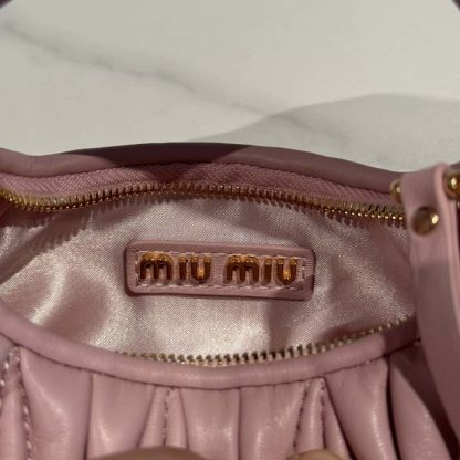 Replica Miu Miu Wander matelassé nappa leather hobo mini-bag Powder Pink #6063 - Image 10