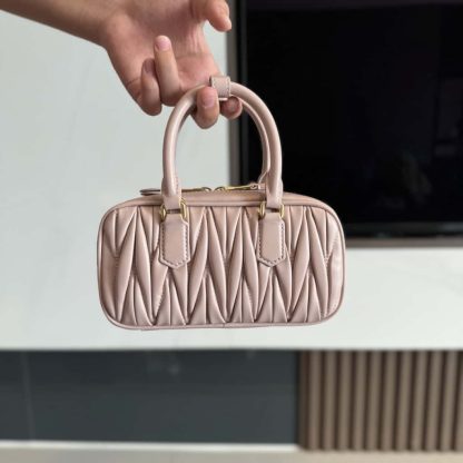 Replica Miu Miu Arcadie matelassé nappa leather mini-bag Powder Pink #6059 - Image 9